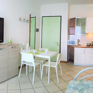  Apartment Green Holiday Wohnung Mit Schwimmbad